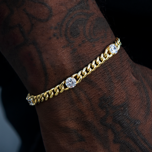 Round Stone Station Cuban Bracelet in Yellow Gold