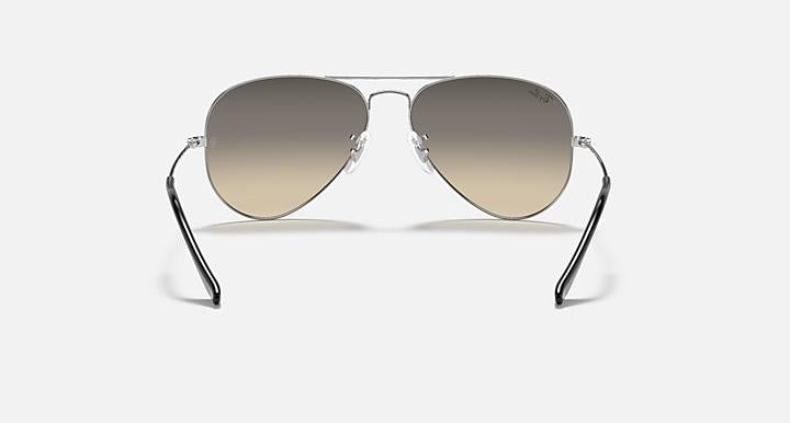 Ray-Ban Aviator RB3025